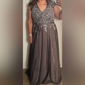 Mother of the bride or grooms dress size 14